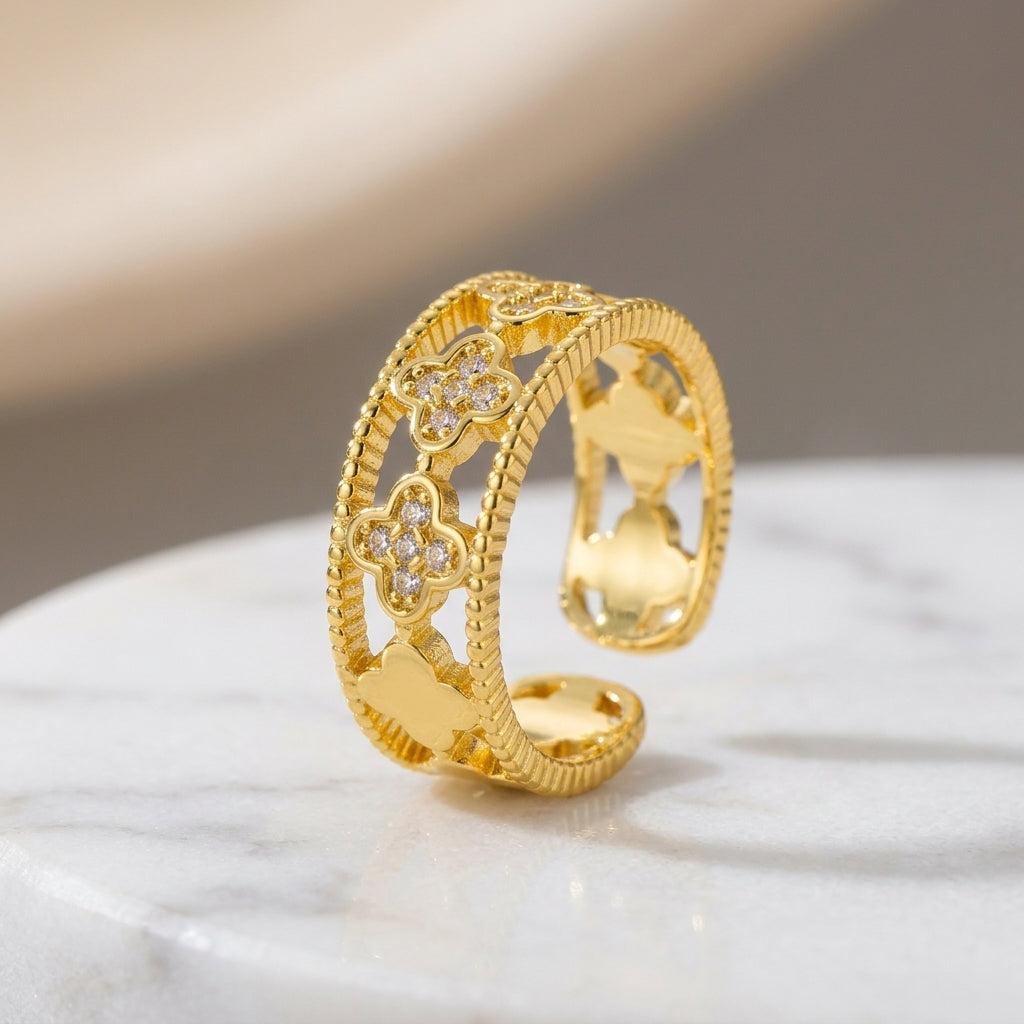 Clover-Motif Open Ring