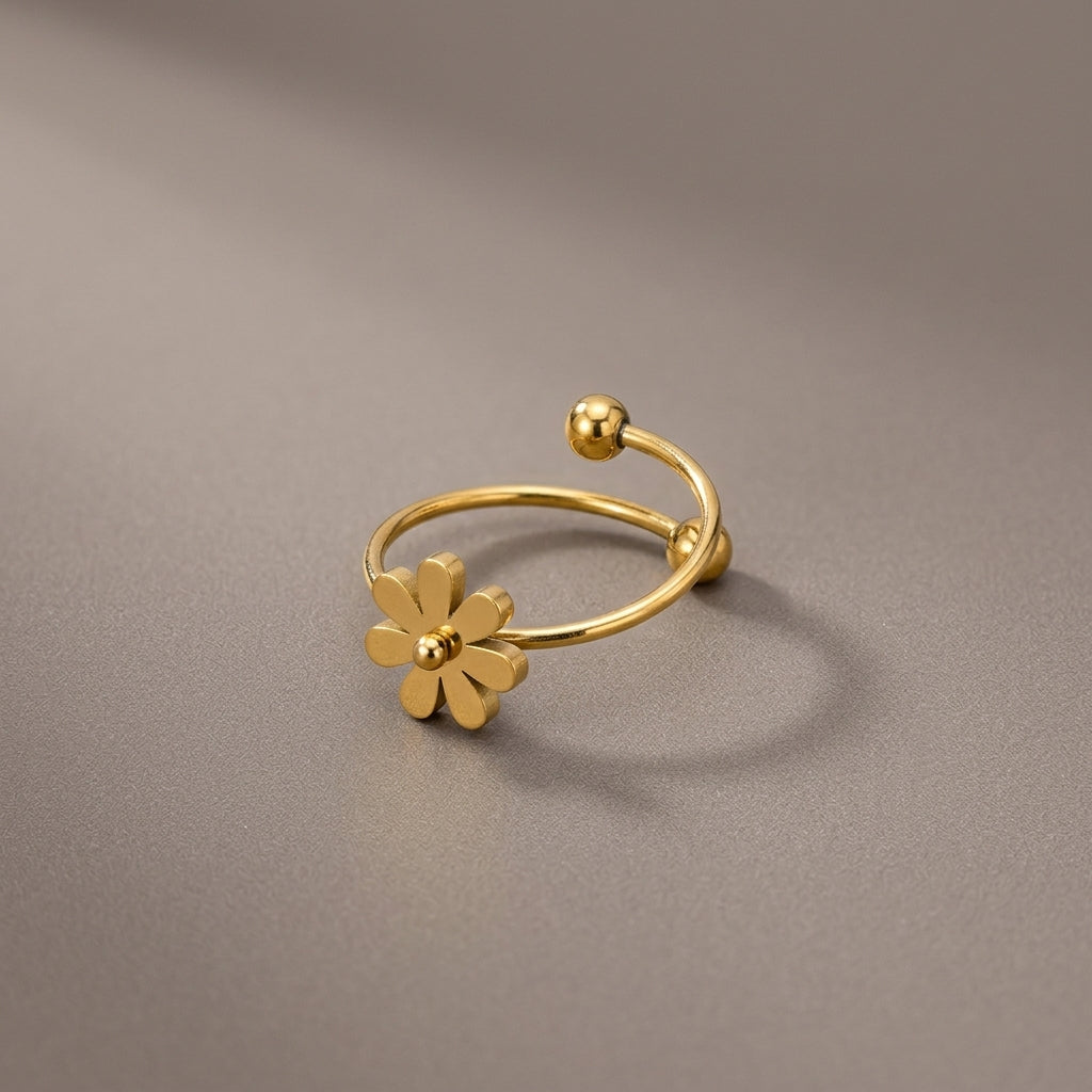 Gold-Plated Adjustable Daisy Flower Ring.