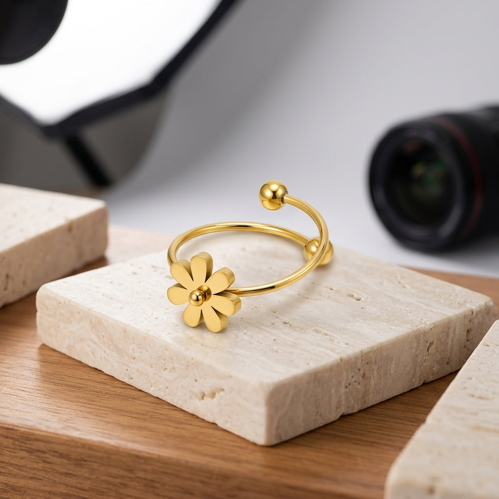 Gold-Plated Adjustable Daisy Flower Ring.