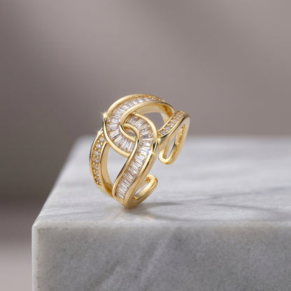 Double Crystalline Knot Statement Ring.