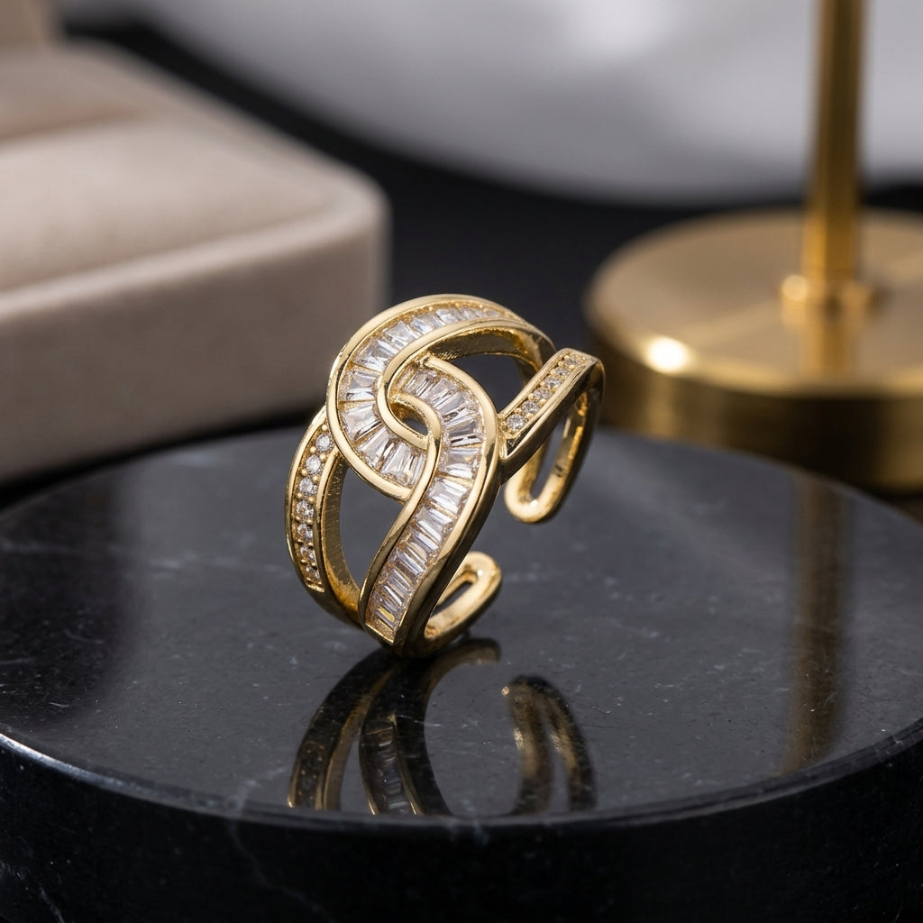 Double Crystalline Knot Statement Ring.