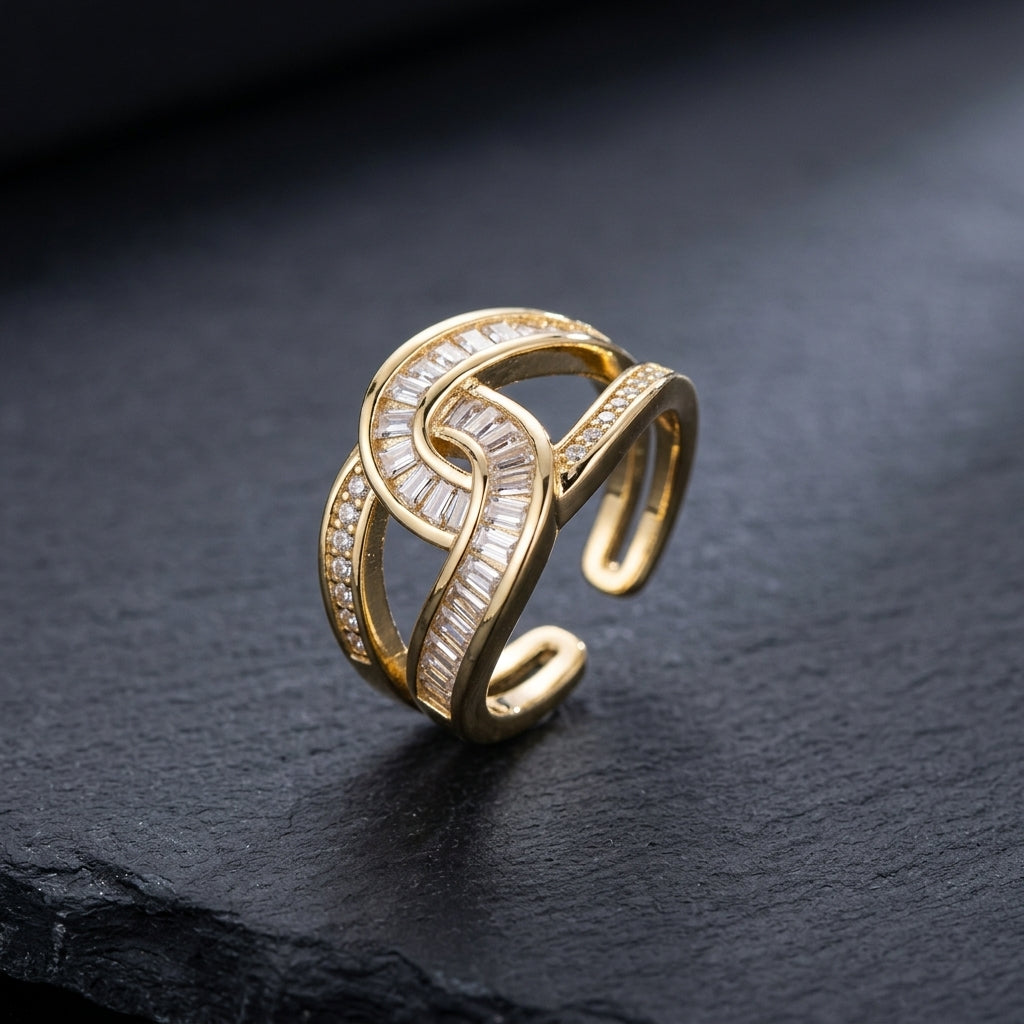 Double Crystalline Knot Statement Ring.