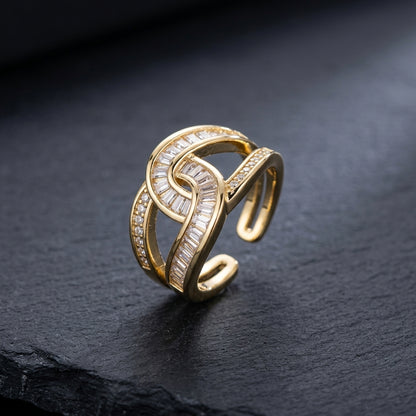 Double Crystalline Knot Statement Ring.