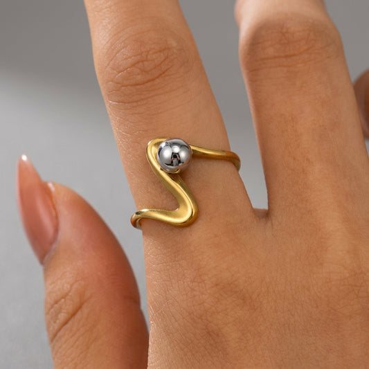 Minimalist Wave Ring