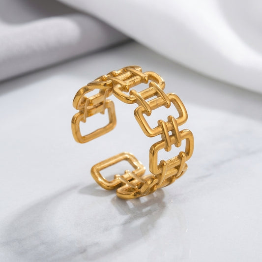 Hollow chain adjustable ring.