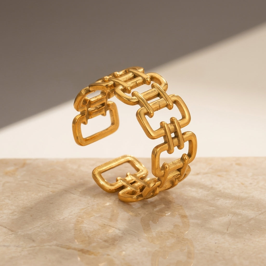 Hollow chain adjustable ring.