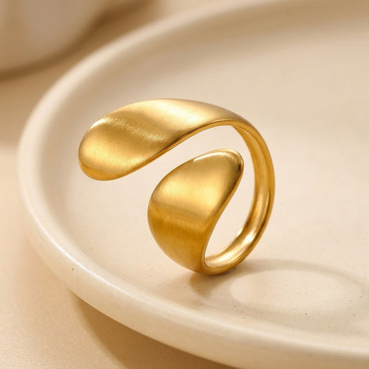 Adjustable Stainless Steel Teardrop Ring.