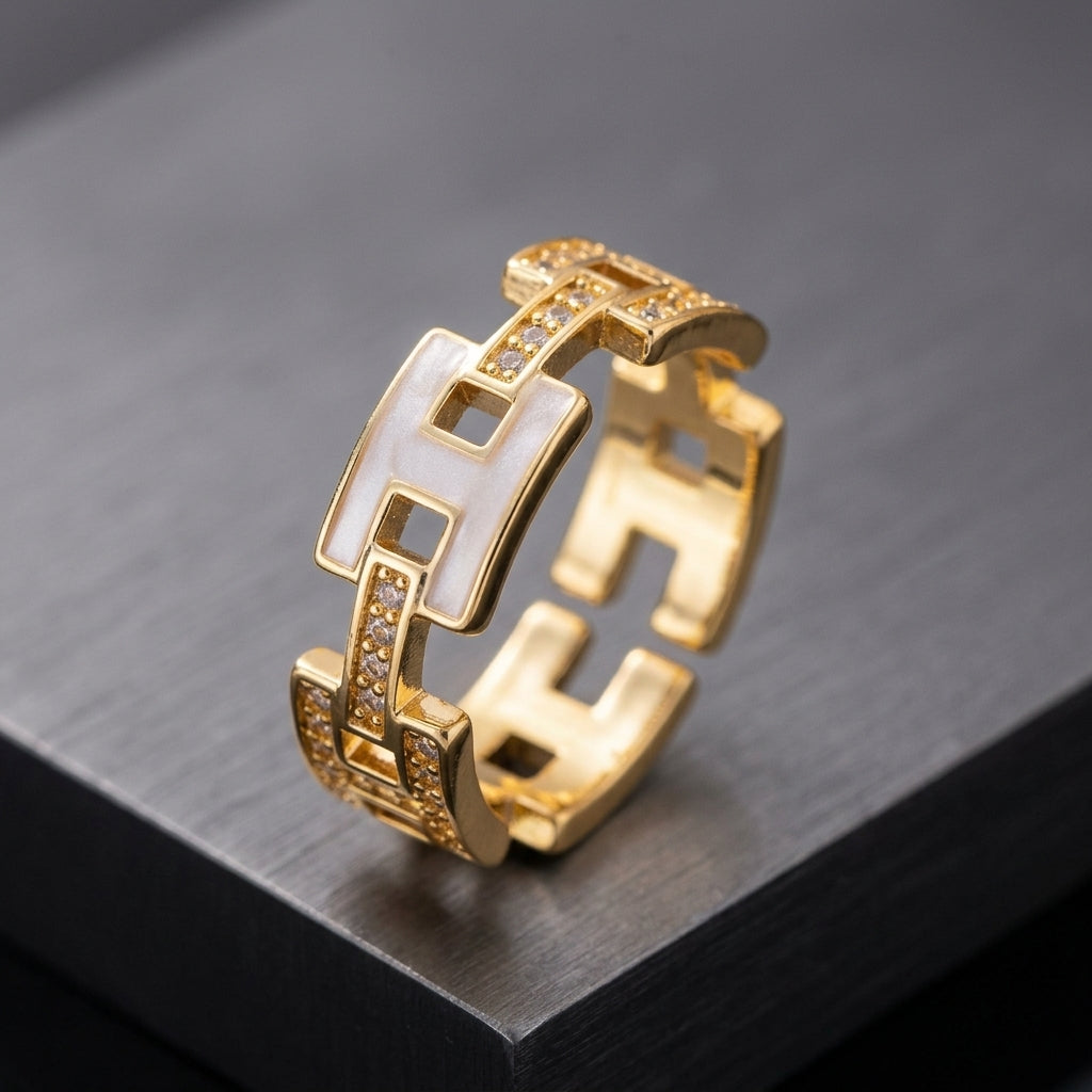 Hollow geometric band ring.